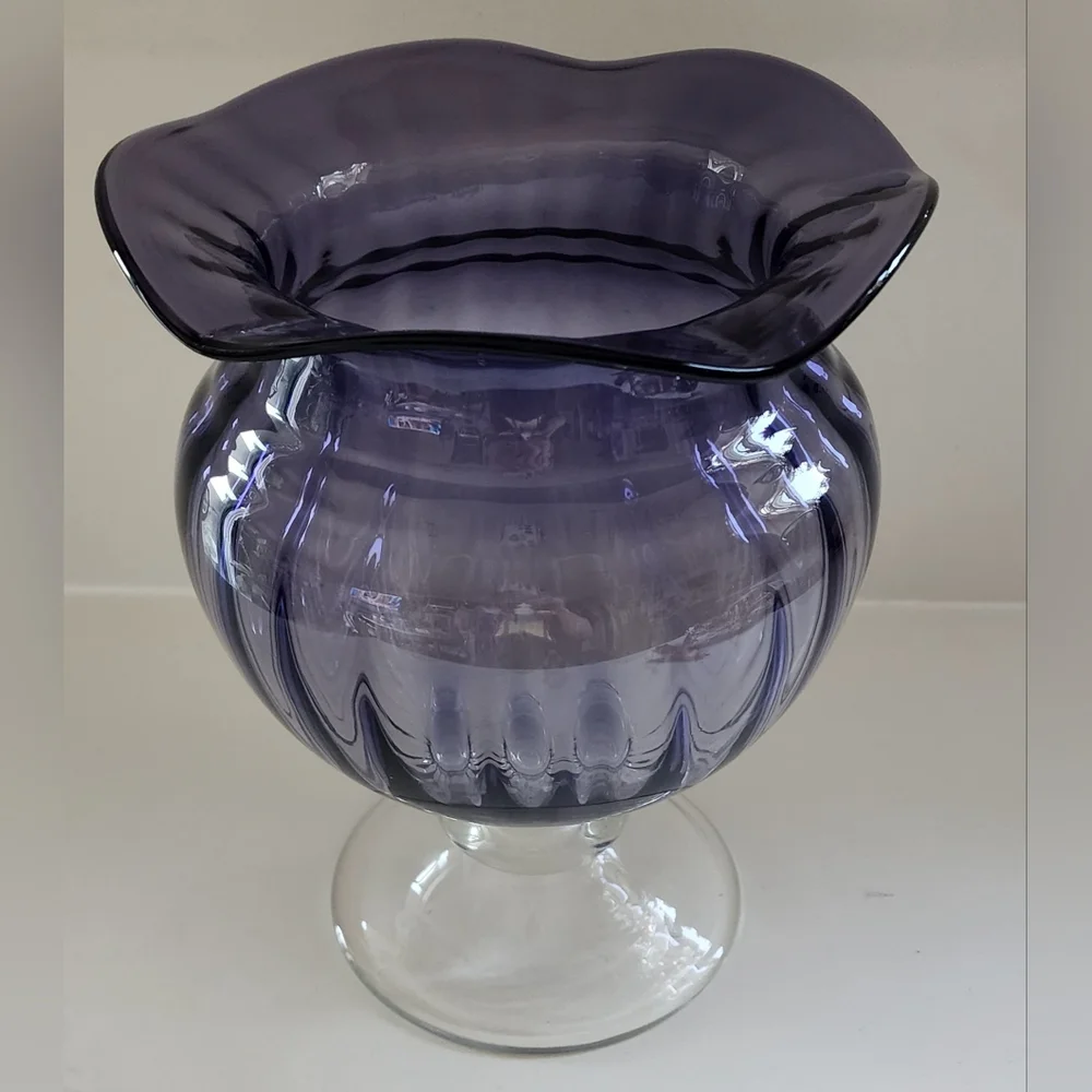 Retro MCM‎ Large Purple Art Glass Ruffle Fluted Vase